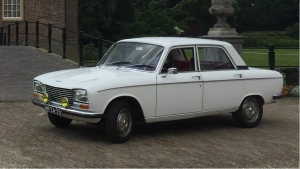 ah-26-55 peugeot 304 wit
